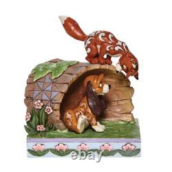 Disney Traditions par Jim Shore La Renard et le Chien de Chasse figurine sur une bûche, 5.75