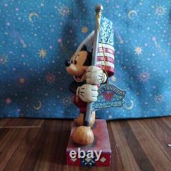 Enesco Disney Tradition Mickey Avec Le Drapeau Peinture À La Main F/s Du Japan