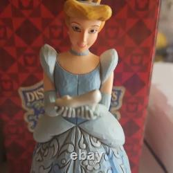 Enesco Disney Traditions Figurine Cendrillon Rêvant d’un prince #4020791