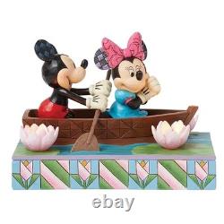 Enesco Disney Traditions Mickey et Minnie Statue/Figure Bateau d'Amour LED W19.7 x