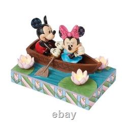 Enesco Disney Traditions Mickey et Minnie Statue/Figure Bateau d'Amour LED W19.7 x