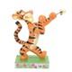 Enesco Disney Traditions Par Jim Shore Winnie L'ourson Tigrou Combattant Une Abeille