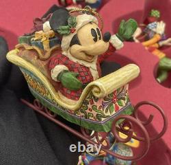 Ensemble de 5 ornements Jim Shore Mickey Holiday Disney Traditions avec Goofy, Donald et Pluto