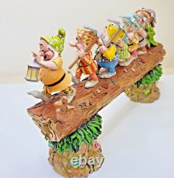 Figurine Disney Traditions Homeward Bound Ornement des Sept Nains 4005434 Jim Shore