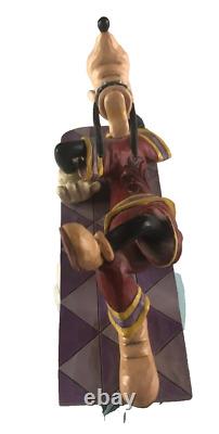 Figurine Disney Traditions Jim Shore Dingo Surfant Attrape Une Vague 4050414 Showcase