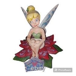 Figurine Disney Traditions Jim Shore de la Fée Clochette et Peter Pan en version festive par Enesco