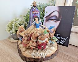 Figurine Disney Traditions Showcase Blanche-Neige, celle qui a tout commencé