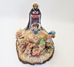 Figurine Disney Traditions Showcase Blanche-Neige, celle qui a tout commencé
