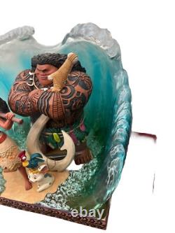 Figurine Enesco Disney Traditions par Jim Shore Moana et Maui Scène de Vague, 18 cm