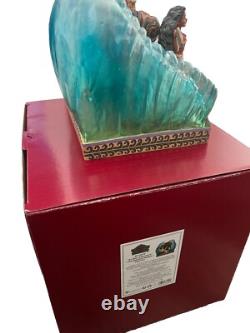 Figurine Enesco Disney Traditions par Jim Shore Moana et Maui Scène de Vague, 18 cm