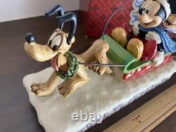 Figurine de Noël Enesco Disney Traditions Mickey Minnie Pluto en très bon état