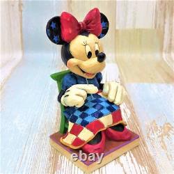 Figurine de couture rare de Minnie Mouse Jim Shore Disney Tradition Enesco Disney Showcas.