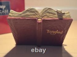 Figurine de livre d'histoires Raiponce en style sculpture sur bois Enesco Disney Traditions Rare