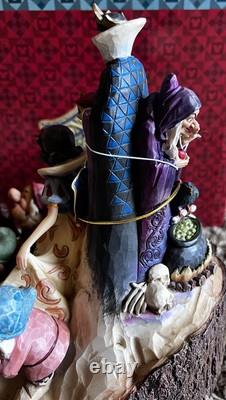 Figurine en bois sculpté de Blanche-Neige de la collection Enesco Disney Traditions par Jim Shore