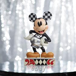 Jim Shore Disney Traditions D100 Mickey Mouse Big Figurine 6013199 

<br/>	

	 	
<br/>	Jim Shore Disney Traditions D100 Mickey Mouse Grande Figurine 6013199