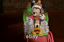 Jim Shore Disney Traditions Mickey & Pluto Rire Tout Le Chemin 14