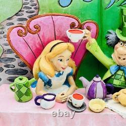 Jim Shore Traditions Disney Alice au pays des merveilles Livre d'histoire Joyeux Non-anniversaire NOUVEAU
