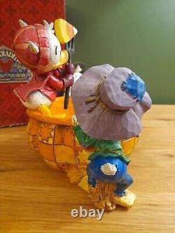 Jim Shore Traditions Disney Jouer des tours et partager des friandises Halloween