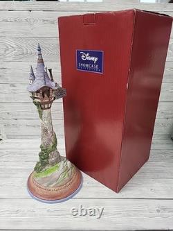 Ornement de la tour de Raiponce 'Rêver de lumières flottantes' des Traditions Disney. PBF