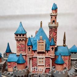 Parcs Disney Château de la Belle au Bois Dormant Jim Shore Château de l'Amour Vrai Enesco