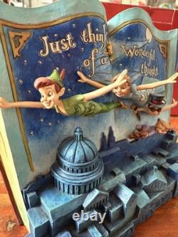 Rares et Retirés ? Disney Traditions Peter Pan En Route Vers Neverland Livre d'Histoire