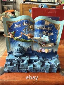 Rares et Retirés ? Disney Traditions Peter Pan En Route Vers Neverland Livre d'Histoire