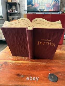 Rares et Retirés ? Disney Traditions Peter Pan En Route Vers Neverland Livre d'Histoire