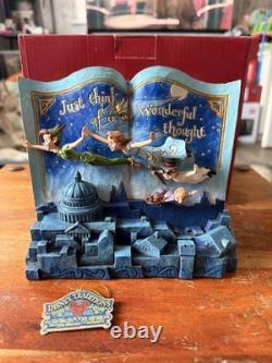 Rares et Retirés ? Disney Traditions Peter Pan En Route Vers Neverland Livre d'Histoire