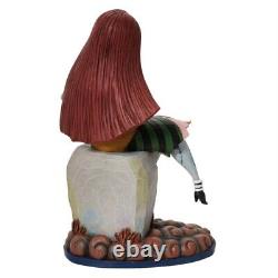 Traditions Disney 6010865 NB4X Sally et le chat sur la pierre tombale Figurine en résine