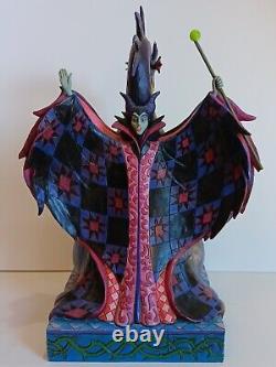 Traditions Disney Jim Shore Maleficent Dragon lançant le sort 4011739 LIRE