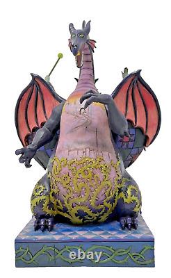 Traditions Disney Maléfique et le Dragon lançant le sort #4011739