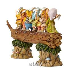 Traditions Disney par Jim Shore Blanche-Neige et les Sept Nains Debout sur Lo