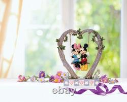 Traditions Disney par Jim Shore Figurine Mickey et Minnie Mouse sur balançoire en forme de cœur