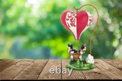 Traditions Disney par Jim Shore Mickey et Minnie Mouse dans un ballon en forme de cœur