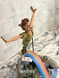 Vitrine Walt Disney Enesco Jim Shore Peter Pan s’envole vers les étoiles figurine
